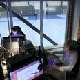 Computerspillene er rykket ind i sportshallen i Hammel.