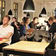 Mandag aften kan man komme alene og lære nye mennesker at kende med spil.