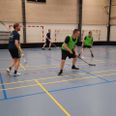 På tre år er TMG Floorball vokset til 40 medlemmer, som har været med at samle 70.000 kroner ind til nye bander. Foto: Klaus Boe Østergaard
