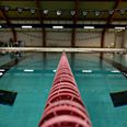 Først skulle Gellerupbadet bygges om til et decideret 'Verdensbad'. Så blev det til et 'Familiebad', og nu vil Socialdemokratiet nøjes med at renovere og ombygge det. Arkivfoto: Tobias Nicolai