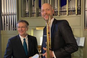 Galten Kirke fejrer Kristi Himmelfart med trombonemusik i en musikalsk gudstjeneste.