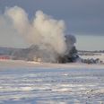 Gårdbranden var ikke svær at få øje på. Foto: Presse-fotos.dk
