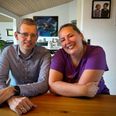 »Den skal aes med hårene, så går det bedst.« Sklerosen er som et besværligt familiemedlem i Helene og Kenneth Krogh Kejlbergs familie. De har lært sig at fokusere på muligheder og de lyse sider og at undgå bekymringer om fremtiden. Udfordringerne tackler de, når de opstår. Foto: Grethe Bo Madsen