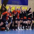 Håndboldkvinderne i Hadsten har god grund til at juble. Foto: Erik Laursen