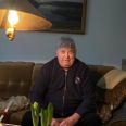 Henning Blond Povlsen er en del af søskendeflok på fire. Som den eneste af de fire søskende hedder han Povlsen med v, da præsten ifølge Henning stavede navnet forkert.