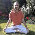 Steve Trigg giver to yogaklasser på Gøglerskolen 16.-18. og 23.-25. august.