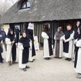 Det har taget munke-vandrerne 40 dage at vandre de 141 km fra Vitskøl til Øm Kloster. Pressefoto