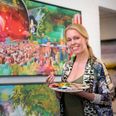 Sarah Høi var bare 21 år, da hun udfordrede den etablerede kunstverden og åbnede eget galleri, der dengang var det største i Aarhus. Nu kan hun fejre 25-års jubilæum med et af Danmarks største gallerier. Foto: Per Bille