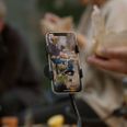 Spring er et lydkunstværk med et spiseritual og 3D-portræt. Foto: Alexis Rodríguez Cancino