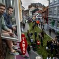 En ny version af Mejlgade for Mangfoldighed vil genopstå, når nogle af kræfterne fra dengang arrangerer en gadefest i Studsgade ved dette års festuge, der fejrer sine 60 år med tilbageblik. Arkivfoto: Jan Dagø