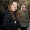 Emma Dahlstrøm (tv) og Silke Seland, der begge er 19 år, undersøgte sugardating i deres medierprojekt på HF Gentofte.