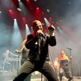 Thomas Helmig syntes, at det lød godt til lydprøven og var spændt på, hvordan det ville gå, når publikum fyldte salen. Foto: Tahmasbi