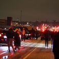 Det var ved Pakhus 77 på Aarhus Ø, at bilentusiasterne mødtes lørdag aften. Foto: Presse-fotos.dk