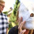 Keramikeren Poul Sylvestersen er en af de syv kunstnere, der har fortolket Sara Hamdrups digte og som er med i filmen.