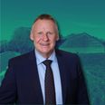 En ny Korsholm Skole skal bygges på marken her. Byrødder debatterer, hvorvidt der også skal bygges en hal. Her er det borgmester Lars Storgaard fra Det Konservative Folkeparti. Pressefoto/CSJ