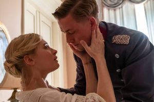 Denne uge byder på storslåede film med Oscar-nominerede Cate Blanchett i filmen ”Tár” og Bille Augusts seneste drama, ”Kysset”.