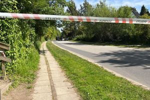 En kvindelig cyklist er i kritisk tilstand, efter hun onsdag formiddag blev ramt af en lastbil i Brabrand, oplyser Østjyllands Politi på Twitter.