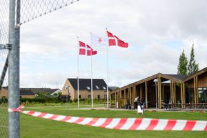 I Lystrup IF har man i et års tid haft en kunstgræsbane lavet med bæredygtige materialer - det har være dyrere, men givet flere gevinster.