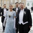 Borgmester Lars Storgaard havde pyntet sig med to royale hædersbevisninger i form af sit ridderkors og Dronningens Fortjenstmedalje i sølv. Men altså ingen borgmesterkæde. Foto: Jens Dresling