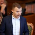 Møde i Folketingssalen: Tredje behandling af afskaffelse af store bededag. Dansk Folkepartis Nick Zimmermann (O).Ved afstemning i salen blev det vedtaget, at store bededag afskaffes fra næste år.