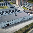 Ejendommen har for nylig fået renoveret facaden og udskiftet taget. Det er dog den indvendige bygge- og anvendelsestilladelse, som kommunen ikke vil give. Foto: Danni Paulsen