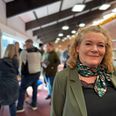 Gitte Lund holdt onsdag oplæg på Grenaa Bibliotek om sin egen personlige udvikling, efter hun endelig tog sig sammen til at opsøge det frivillige arbejde, efter hun blev førtidspensionist. Foto: Simon Carlson