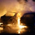 Det var Tjelevej i Risskov, at der udbrød en større bilbrand natten til lørdag. Foto: Presse-fotos.dk