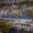 Syddjurs Kommune har måttet opgive planerne om at omdanne 19 plejeboliger på Plejehjemmet Rosengården til 13 nyrenoverede plejeboliger. Nu undersøges alternative anvendelser af kælderetagen. Foto: Stefan Broxgaard
