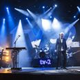 Bandet TV 2 går på scenen i deres hjemby og uofficielt åbner årets Festuge, i Byparken i Aarhus torsdag aften den 29. august 2019. (Foto: Mikkel Berg Pedersen/Ritzau Scanpix)