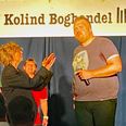 En stor mand er pludselig kommet på scenen i skikkelse af himself, Kasper Kolstrup Møller, for at danse med i sammenligning lille borgmester Stegger i skikkelse af Nanna Sixhøj. Alle foto: Lars Norman Thomsen