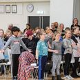 Igen i år fyldes skoler, kulturhuse og mange andre steder i Syddjurs Kommune med musikalske oplevelser, når der er Spil Dansk-uge. Pressefoto