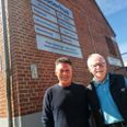 Husmand Lars Lyngsdal og formand i Elsted-Lystrup Beboerhus Erling Korreborg kan ovenpå fire måneder med corona, ferie og omfattende renovering se frem til at åbne op igen.