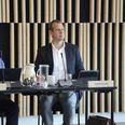 Venstres Anders Laugesen (t.h.) forventer, Radikale påviser fejl eller anviser forslag til besparelser på ældreområdet, siger han. Foto: Boll-