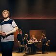 Thornbjørn Hedegaard roses for at fremstille Evan Hansen med en følsomhed, der formidler han ensomhed med stor effekt. Foto: Emilia Therese