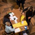 Det er aldrig lykkedes en lokal fra Syddjurs at få nok stemmer ved regionsvalget til at kunne repræsentere kommunen i regionsrådet. Ole Bollesen, borgmester i Syddjurs Kommune endnu en måned, mener principielt, at det er for dårligt, men trøster sig med, at Norddjurs’ repræsentant har gjort meget for at repræsentere hele Djursland. Arkivfoto: Mads Frost