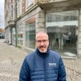 Thomas Sand Larsen og Venstre støtter op om idéen om et ungehus midt i Randers. Ønskeplaceringen er her på hjørnet af Middelgade og Apotekerstræde, et dåsekast fra Storegade. Foto: Kian Johansen