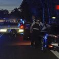 Betjente affyrede skud mod to unge efter længere biljagt.