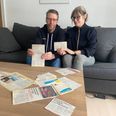 Landmand Michael Hammershøj, der her ses sammen med sin kone Anette, vil nu i første ogang sende en klage til Miljø- og Fødevareklagenævnet, og alt efter svaret her gå rettens vej for at blive godtgjort for de udgifter, som sagen har påført hans forretning. Foto: Lars Norman Thomsen