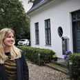 Christina Sigvardt ønsker sammen med sine naboer, at deres del af Lundtoftevej bliver opkaldt efter tidligere statsminister Erik Scavenius. Foto: Mikkel Brøgger Petersen