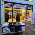Butikken, der i november åbnede i Søndergade, er kendt for logoet med frugter. Foto: Emma Dalum