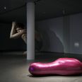 Den nye skulptur er tre meter lang. Pressefoto: Aros