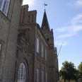 Ideen om privat erhvervsudlejning i den gamle politistation får god modtagelse hos ErhvervSkanderborg.