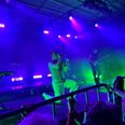 Der var fuldt hus, da "Kind mod kind" gik på scenen på Grimfest fredag aften. Der var flere gæster i år end sidste år, hvor Grim også lå i samme weekend som Smukfest. Foto: Tahmasbi