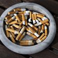 Askebæger fyldt med cigaretskodder i Aalborg, 24. august 2018.