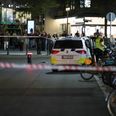 Flere politibiler og betjente var tilstede i området. Foto: Presse-fotos.dk
