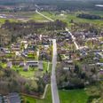 Der er håb om, at borgerne ved fremtidige åstedsforretninger vil opleve bedre dialog og effektivitet fra Syddjurs Kommunes side end det har været tilfældet tidligere. En række lodsejere i Ryomgård bliver berørt af den planlagte bypassage gennem byen, hvor der skal eksproprieres jord til cykelsti. Foto: Stefan Broxgaard