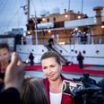 Mette Frederiksen tog mandag turen til Odense for at besøge kongen på kongeskibet. Foto: Sebastian Elias Uth/Ritzau Scanpix