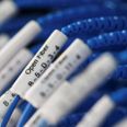 En stor andel af Norlys bredbåndskunder i Favrskov har endnu ikke besluttet hvilket firma der skal levere deres bredbånd og tv-pakker. Foto: Alessandro Bianchi/Reuters/Ritzau Scanpix