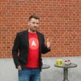 Socialdemokratiets ungersvend og borgmesterkandidat Michael Stegger får sin ilddåb ved 1. Maj mødet i Rønde. Arkivfoto
