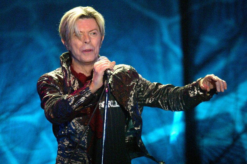 ’Let’s Dance’, ’Starman’, ’Life on Mars’, ’Rebel Rebel’ og mange flere er med i David Live -The David Bowie Tribute Show' på Fuglsøcentret.